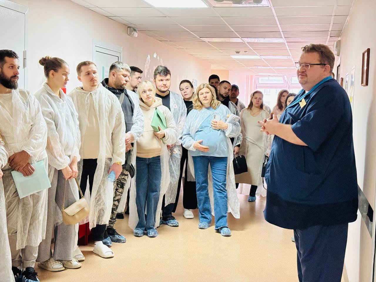 График занятий в «Школах мам» и экскурсий в Пушкинский перинатальный центр на ноябрь