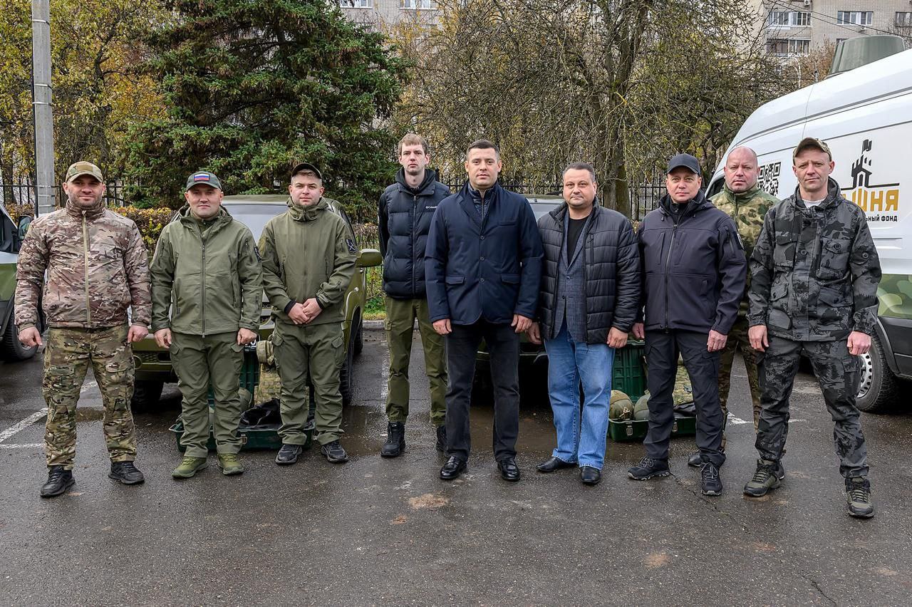 Григорий Артамонов: Два автомобиля отправились к нашим защитникам на передовую Григорий Артамонов: Два автомобиля отправились к нашим защитникам на передовую