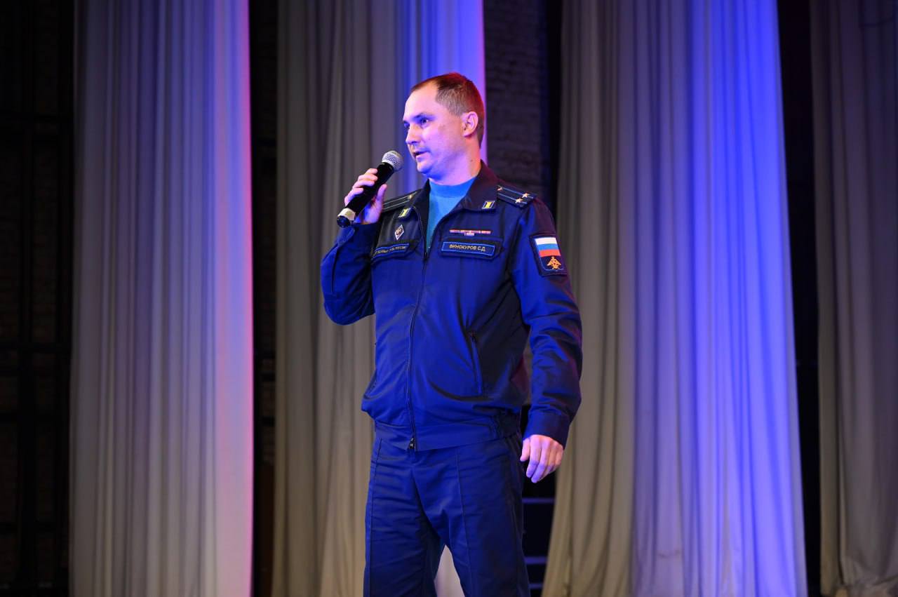 На базе Дворца культуры имени Ленина представители Военного комиссариата Городского округа Серпухов провели военно-профориентационное мероприятие в рамках 11-й Всероссийской акции «Есть такая профессия – Родину защищать» На базе Дворца культуры имени Ленина представители Военного комиссариата Городского округа Серпухов провели военно-профориентационное мероприятие в рамках 11-й Всероссийской акции «Есть такая профессия – Родину защищать»