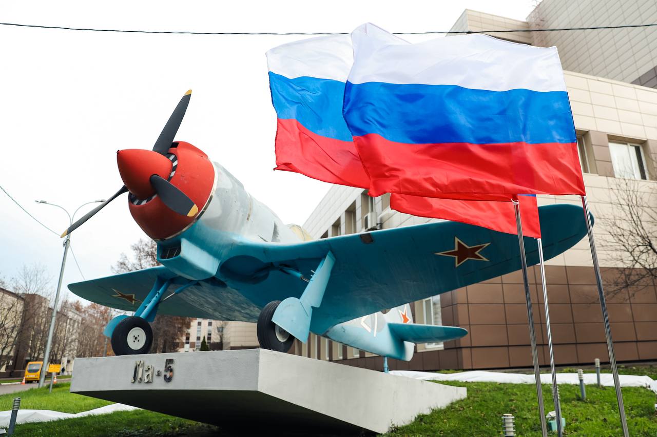 В Химках открыли Аллею Славы в честь участников СВО В Химках открыли Аллею Славы в честь участников СВО