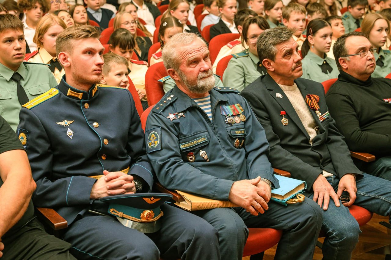 На уроке мужества в Раменской школе №21 почтили память героя На уроке мужества в Раменской школе №21 почтили память героя