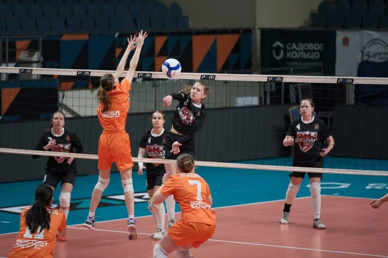 На XIII форуме «Россия – спортивная держава» губернатор Подмосковья Андрей Воробьев, обращаясь к президенту России, представил проекты «Умный ФОК» и «Школьная лига» На XIII форуме «Россия – спортивная держава» губернатор Подмосковья Андрей Воробьев, обращаясь к президенту России, представил проекты «Умный ФОК» и «Школьная лига»