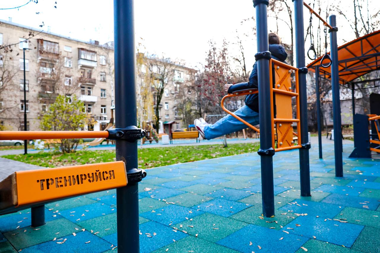 Юлия Купецкая: Благоустроили дворовую территорию на Олимпийском проспекте у корпусов 3, 4, 5 и 7 дома №15 Юлия Купецкая: Благоустроили дворовую территорию на Олимпийском проспекте у корпусов 3, 4, 5 и 7 дома №15