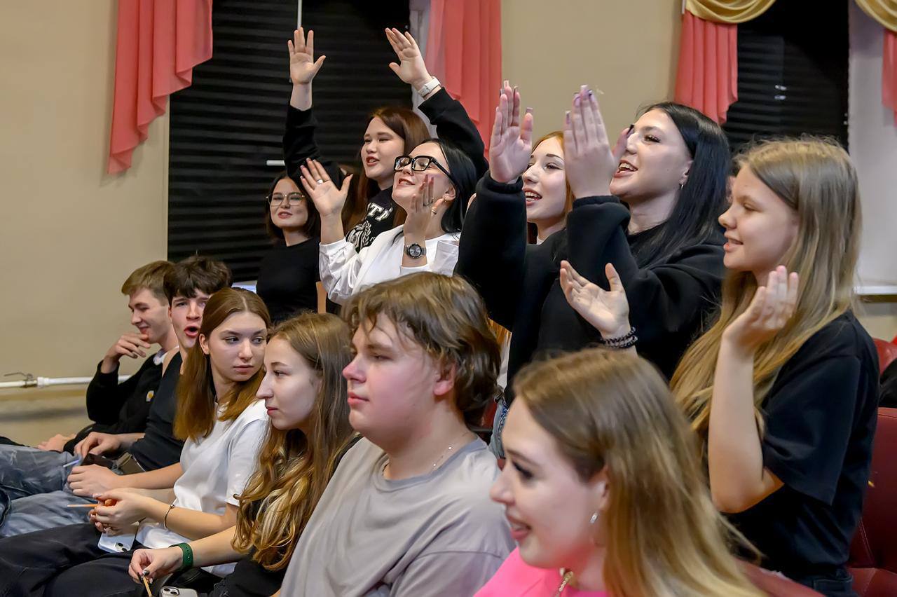 160участников собрал молодежный просветительский форум «Точка развития» 160участников собрал молодежный просветительский форум «Точка развития»