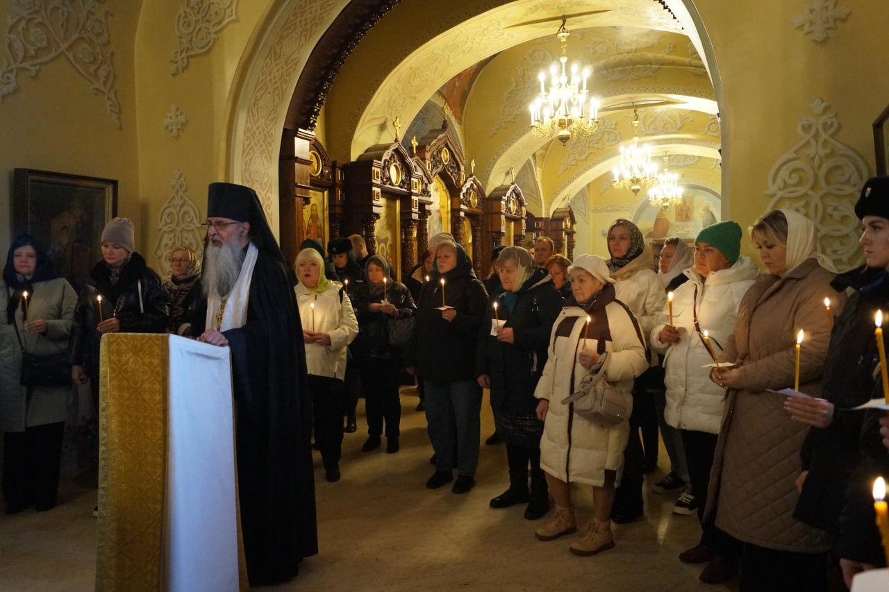 В ЦПП ГУ МВД России по Московской области (г. Видное-2) прошла встреча руководства подмосковного Главка МВД России с членами семей погибших сотрудников В ЦПП ГУ МВД России по Московской области (г. Видное-2) прошла встреча руководства подмосковного Главка МВД России с членами семей погибших сотрудников