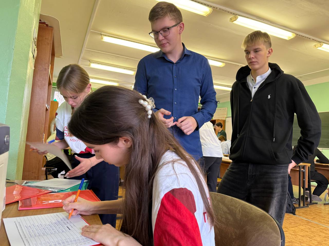 В Жуковском на базе школы №9 состоялась всероссийская просветительская акция «Большой этнографический диктант» В Жуковском на базе школы №9 состоялась всероссийская просветительская акция «Большой этнографический диктант»