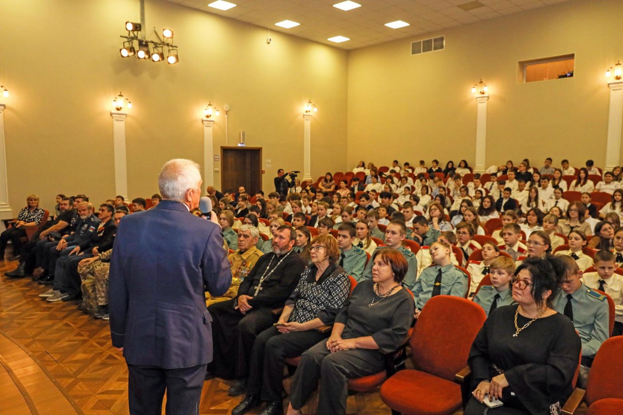 На уроке мужества в Раменской школе №21 почтили память героя На уроке мужества в Раменской школе №21 почтили память героя