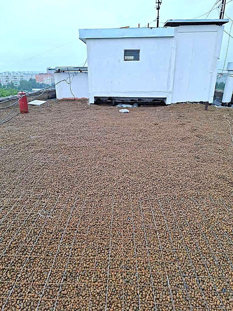 В микрорайоне имени А. Маркова завершился капитальный ремонт кровли В микрорайоне имени А. Маркова завершился капитальный ремонт кровли