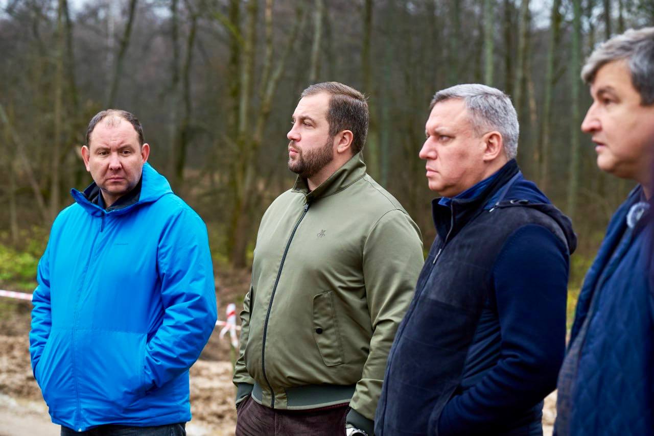 Михаил Собакин: Проконтролировал ход работ по капитальному ремонту плотины в деревне Капустино Михаил Собакин: Проконтролировал ход работ по капитальному ремонту плотины в деревне Капустино