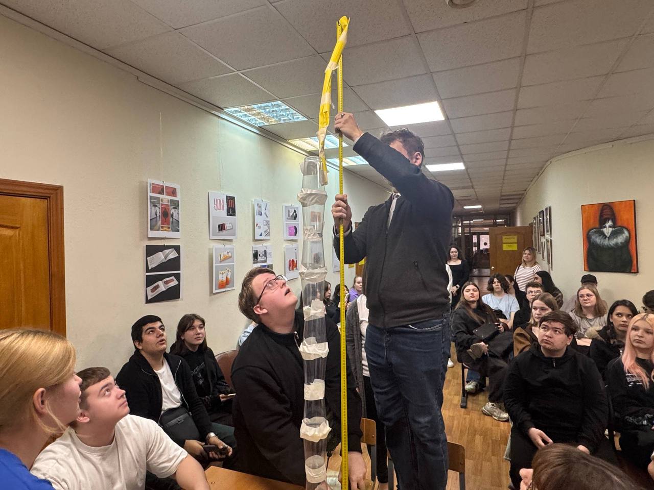 В Московском региональном социально-экономическом институте состоялся яркий и энергичный праздник — «День Молодой Гвардии» В Московском региональном социально-экономическом институте состоялся яркий и энергичный праздник — «День Молодой Гвардии»