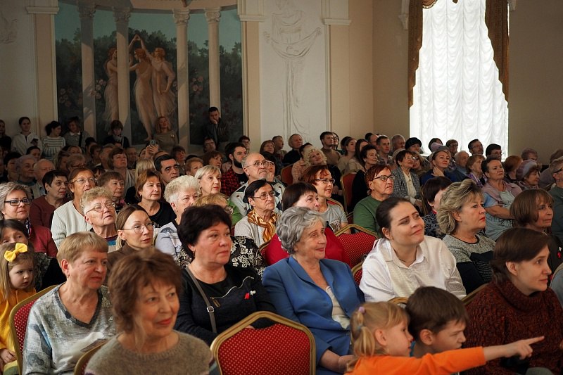 Дню народного единства были посвящены тематические концертные программы в Дворцах культуры городского округа Воскресенск Дню народного единства были посвящены тематические концертные программы в Дворцах культуры городского округа Воскресенск