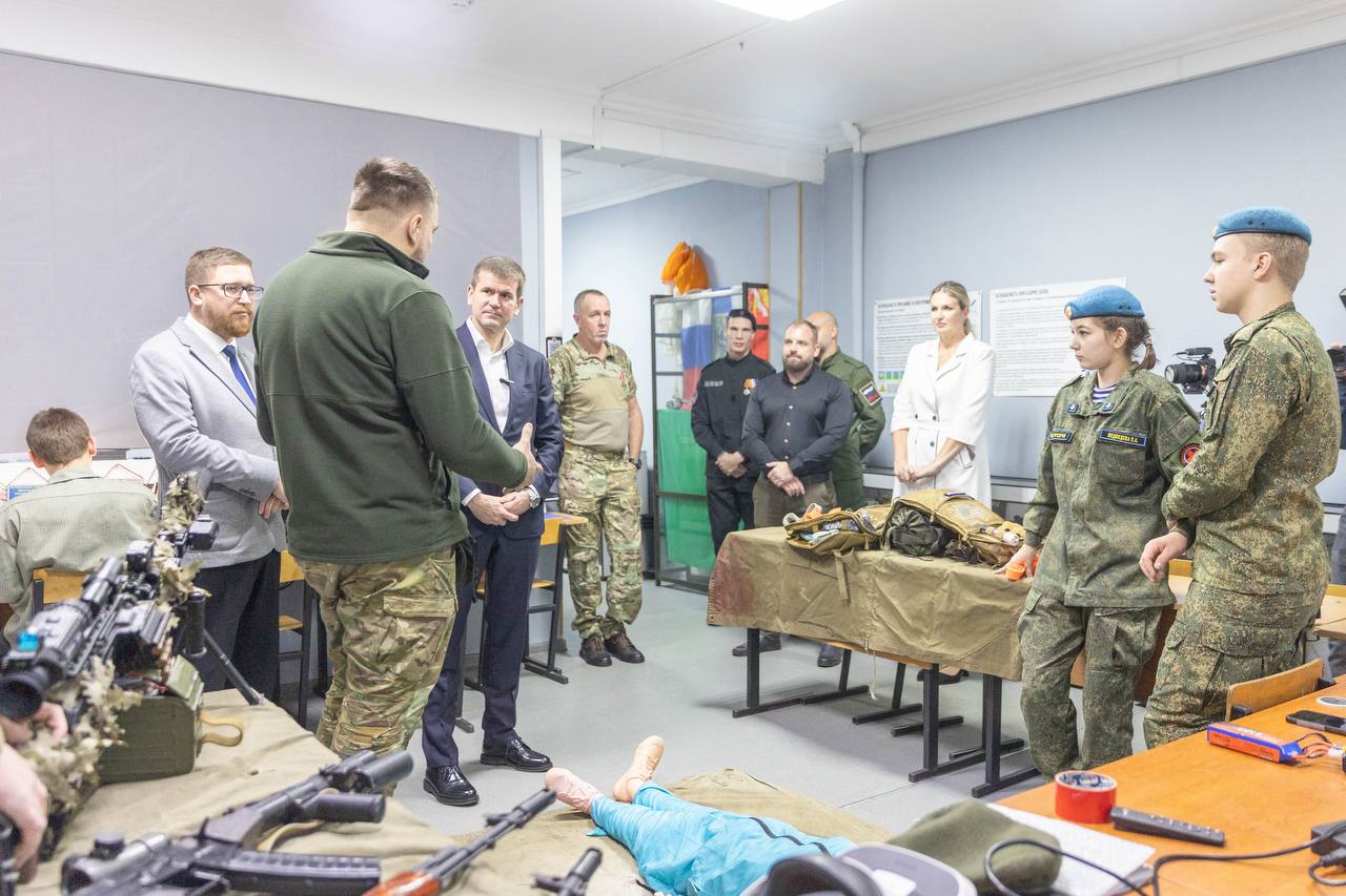 Руслан Заголовацкий: Высший пилотаж. Обучиться пилотированию квадрокоптеров теперь можно на базе военно-патриотического центра «Русичи» Орехово-Зуева Руслан Заголовацкий: Высший пилотаж. Обучиться пилотированию квадрокоптеров теперь можно на базе военно-патриотического центра «Русичи» Орехово-Зуева