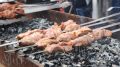 За полчаса: как приготовить шашлык быстро и недорого, раскрыл шеф