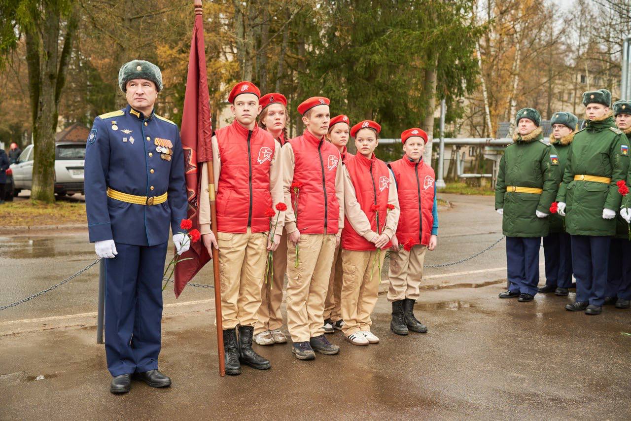 Михаил Собакин: С начала специальной военной операции офицеры и кадровые военные воинской части Чехов-7 выполняют задачи в условиях боевых действий Михаил Собакин: С начала специальной военной операции офицеры и кадровые военные воинской части Чехов-7 выполняют задачи в условиях боевых действий