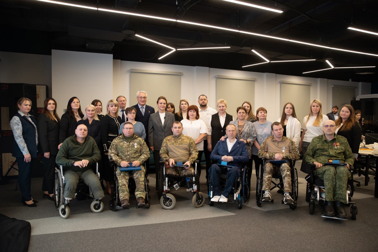 Кавалеру Ордена Мужества из Долгопрудного вручён автомобиль Кавалеру Ордена Мужества из Долгопрудного вручён автомобиль