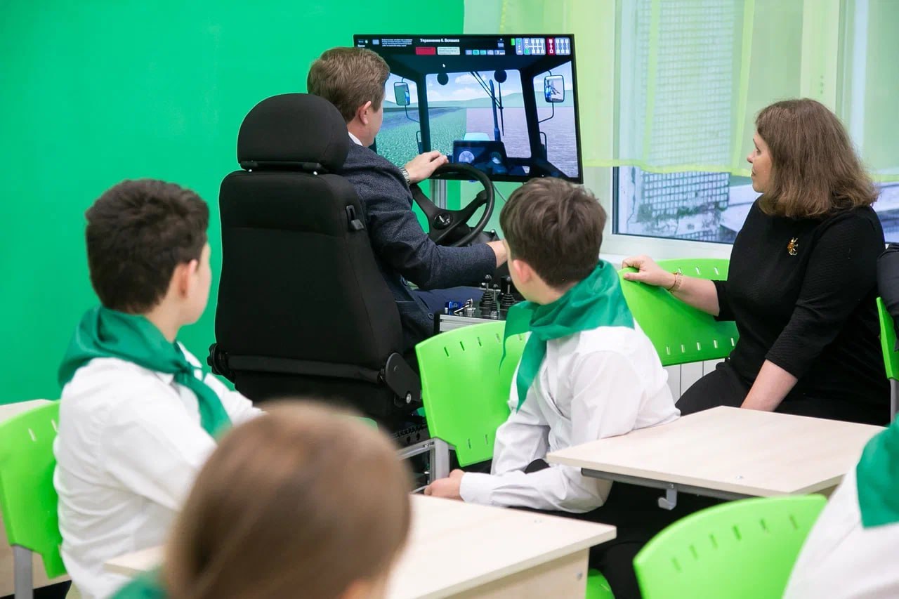 Агротехнологический класс открылся в Емельяновской средней школе городского округа Коломна Агротехнологический класс открылся в Емельяновской средней школе городского округа Коломна