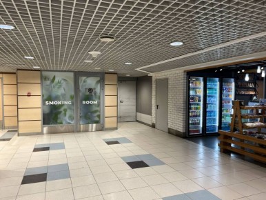 "Домодедово" вновь открыл курилки в зоне внутренних вылетов