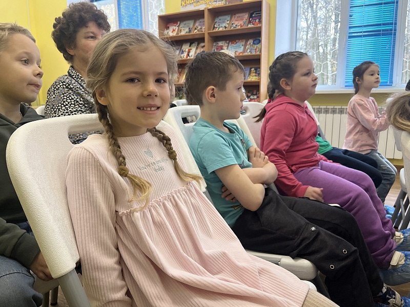 6 ноября в Центральной детской библиотеке дошкольники отправились в экопутешествие «Знакомьтесь: самая тревожная книга» 6 ноября в Центральной детской библиотеке дошкольники отправились в экопутешествие «Знакомьтесь: самая тревожная книга»