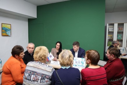 В библиотеке «Очаг» прошла очередная выездная администрация