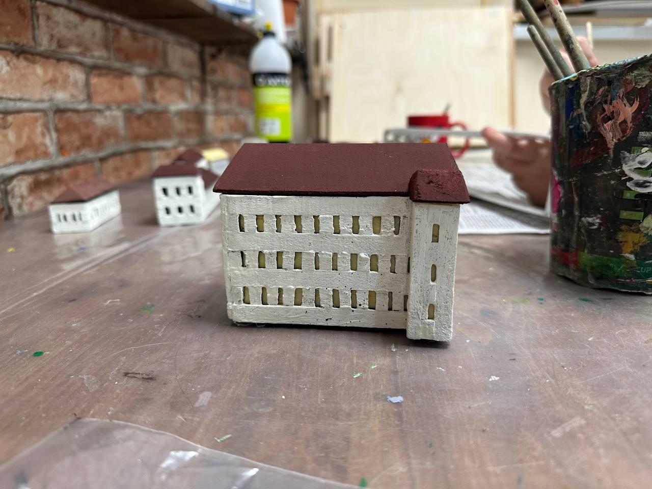 В архитектурной мастерской в Домодедово начали создавать модель Константиновской фабрики, которой недавно исполнилось 200 лет В архитектурной мастерской в Домодедово начали создавать модель Константиновской фабрики, которой недавно исполнилось 200 лет