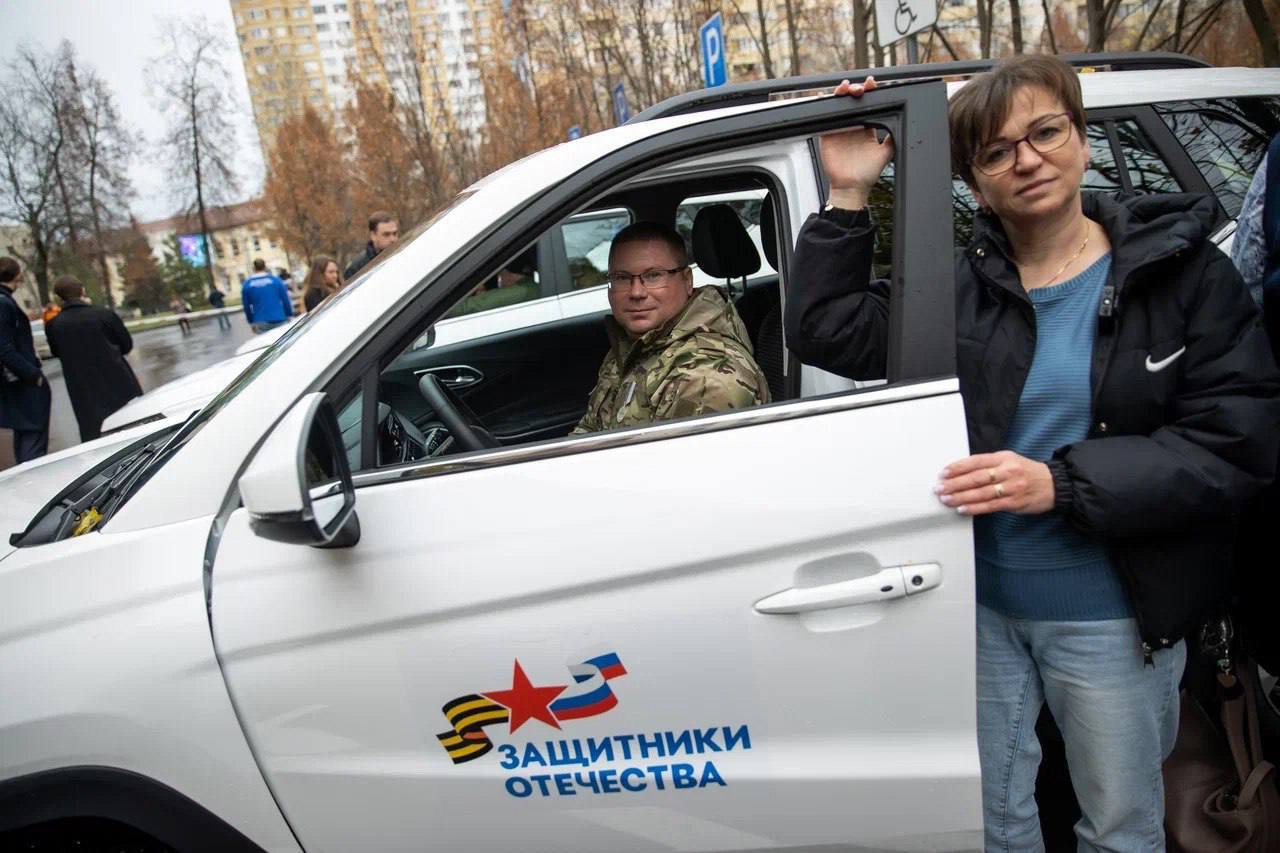 Анна Цивилева: После церемонии открытия муниципального отдела фонда «Защитники Отечества» в Реутове вручила ключи от автомобилей с ручным управлением ветеранам СВО с тяжелой инвалидностью Анна Цивилева: После церемонии открытия муниципального отдела фонда «Защитники Отечества» в Реутове вручила ключи от автомобилей с ручным управлением ветеранам СВО с тяжелой инвалидностью