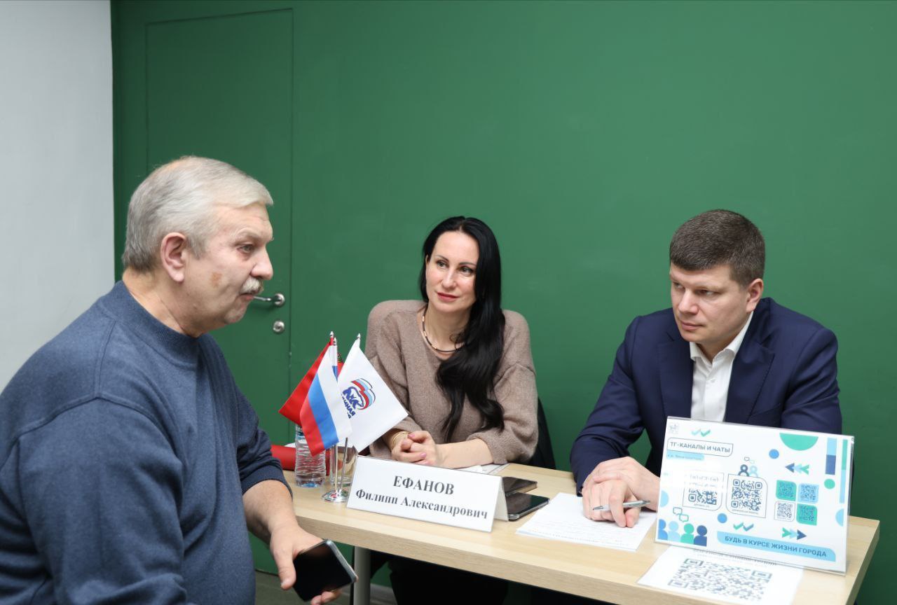 В библиотеке «Очаг» прошла очередная выездная администрация В библиотеке «Очаг» прошла очередная выездная администрация