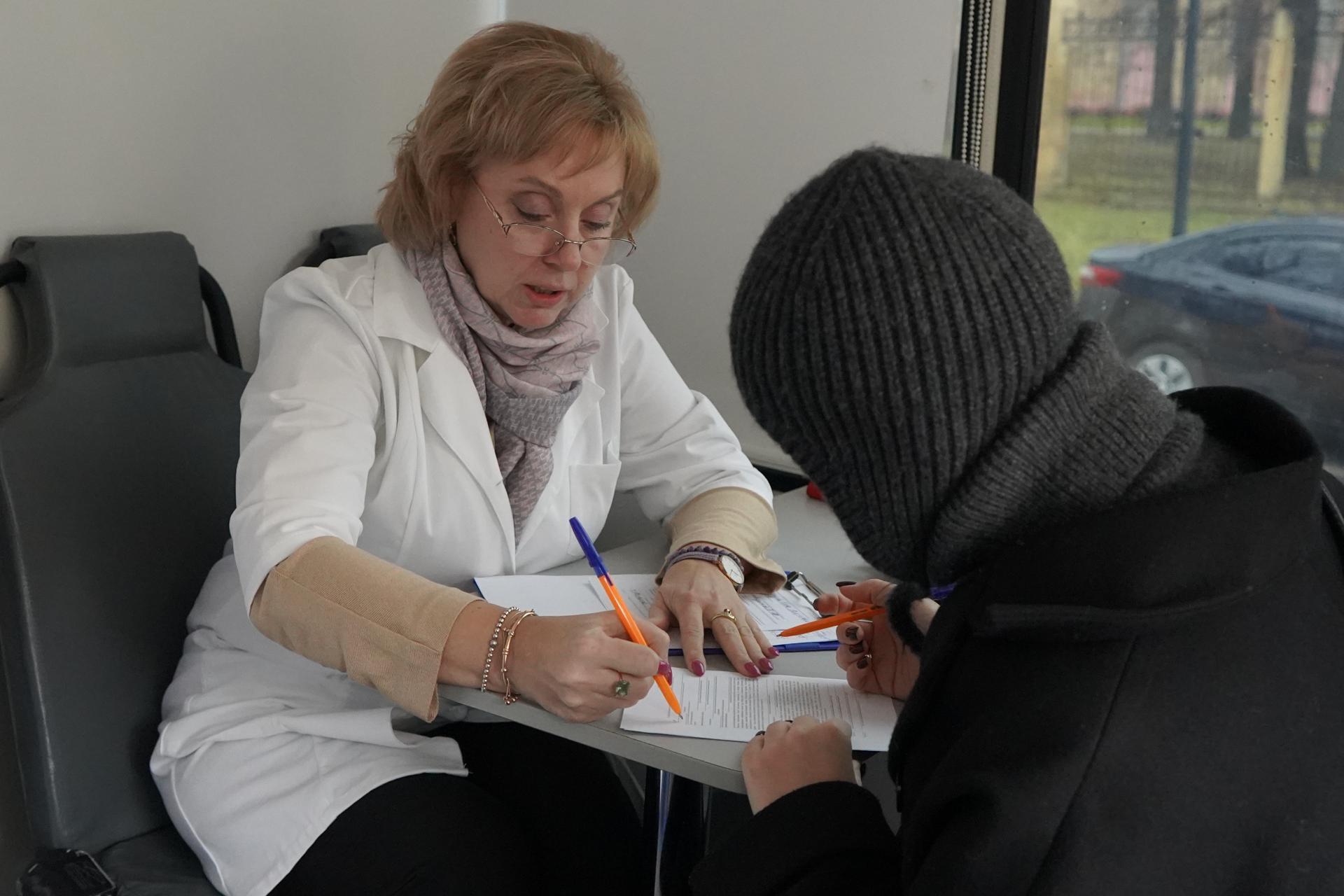 Вакцинацию от гриппа в Ступино можно пройти у входа в парк Островского и у ТЦ «Курс» Вакцинацию от гриппа в Ступино можно пройти у входа в парк Островского и у ТЦ «Курс»