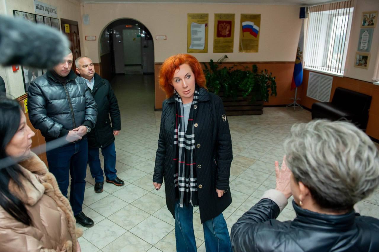 Татьяна Витушева: Следующей точкой рабочего выезда на территории Новопетровского стала школа-интернат для обучающихся с ограниченными возможностями здоровья Татьяна Витушева: Следующей точкой рабочего выезда на территории Новопетровского стала школа-интернат для обучающихся с ограниченными возможностями здоровья