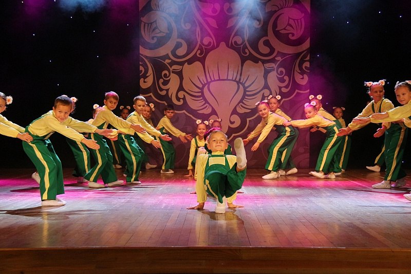 Дню народного единства были посвящены тематические концертные программы в Дворцах культуры городского округа Воскресенск Дню народного единства были посвящены тематические концертные программы в Дворцах культуры городского округа Воскресенск