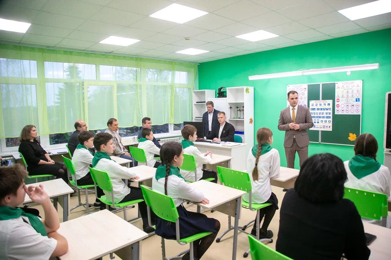 Агротехнологический класс открылся в Емельяновской средней школе городского округа Коломна Агротехнологический класс открылся в Емельяновской средней школе городского округа Коломна