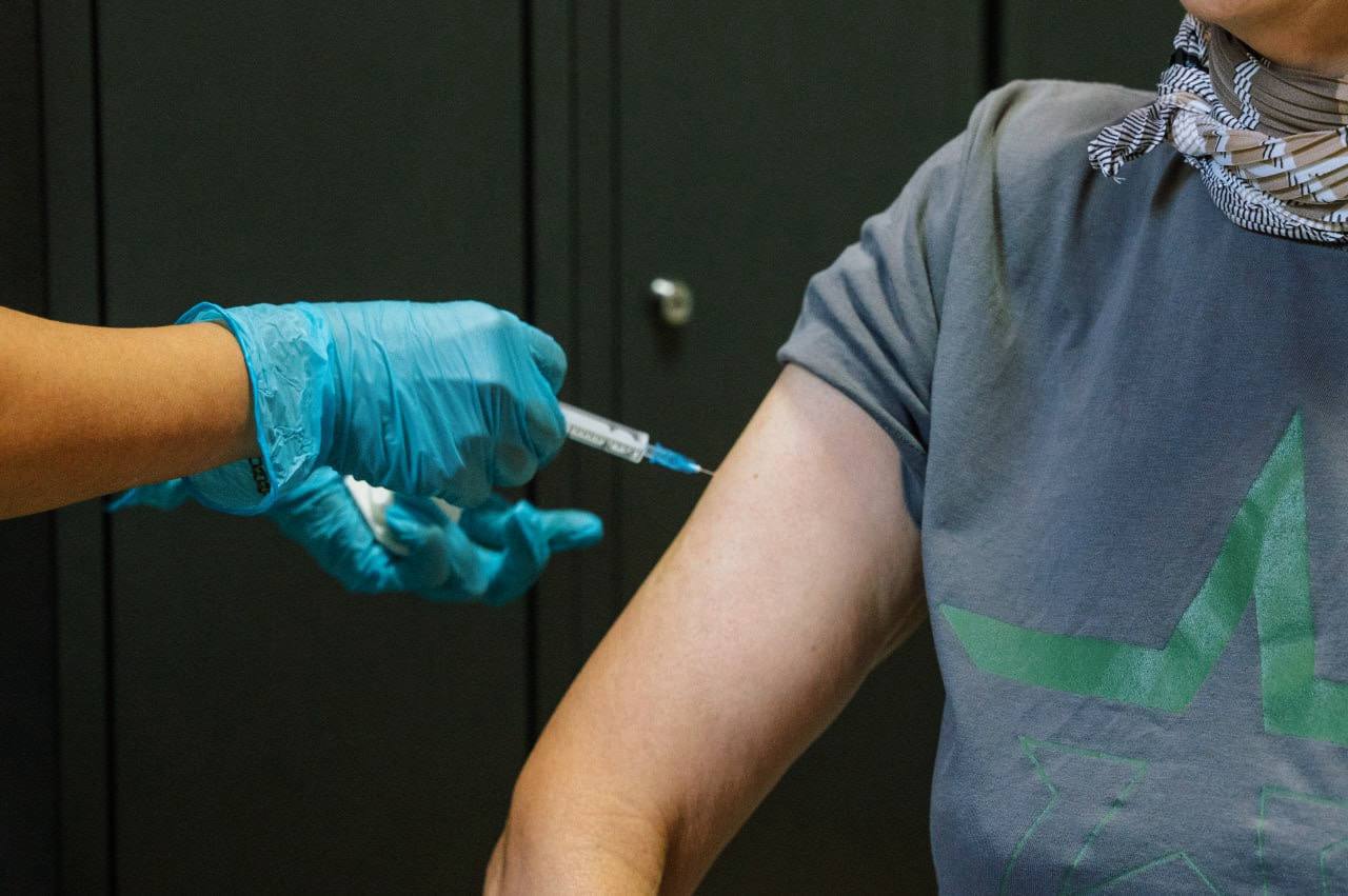 Вакцинация в парке «Ёлочки» продлена до конца ноября!