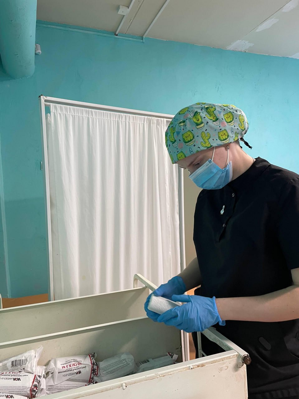 В приёмном отделении филиала №1 Орехово-Зуевской больницы студенты Ногинского филиала Московского областного медицинского колледжа проходят практику под руководством опытных врачей В приёмном отделении филиала №1 Орехово-Зуевской больницы студенты Ногинского филиала Московского областного медицинского колледжа проходят практику под руководством опытных врачей