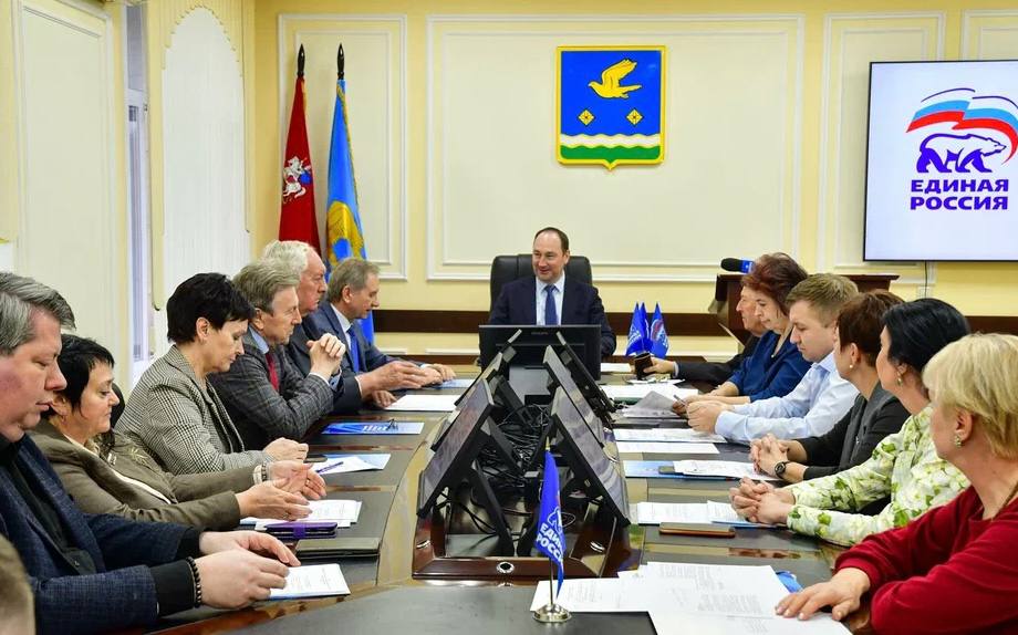 Сергей Мужальских: На заседании политсовета рассмотрели ключевые вопросы работы местного отделения «Единой России»