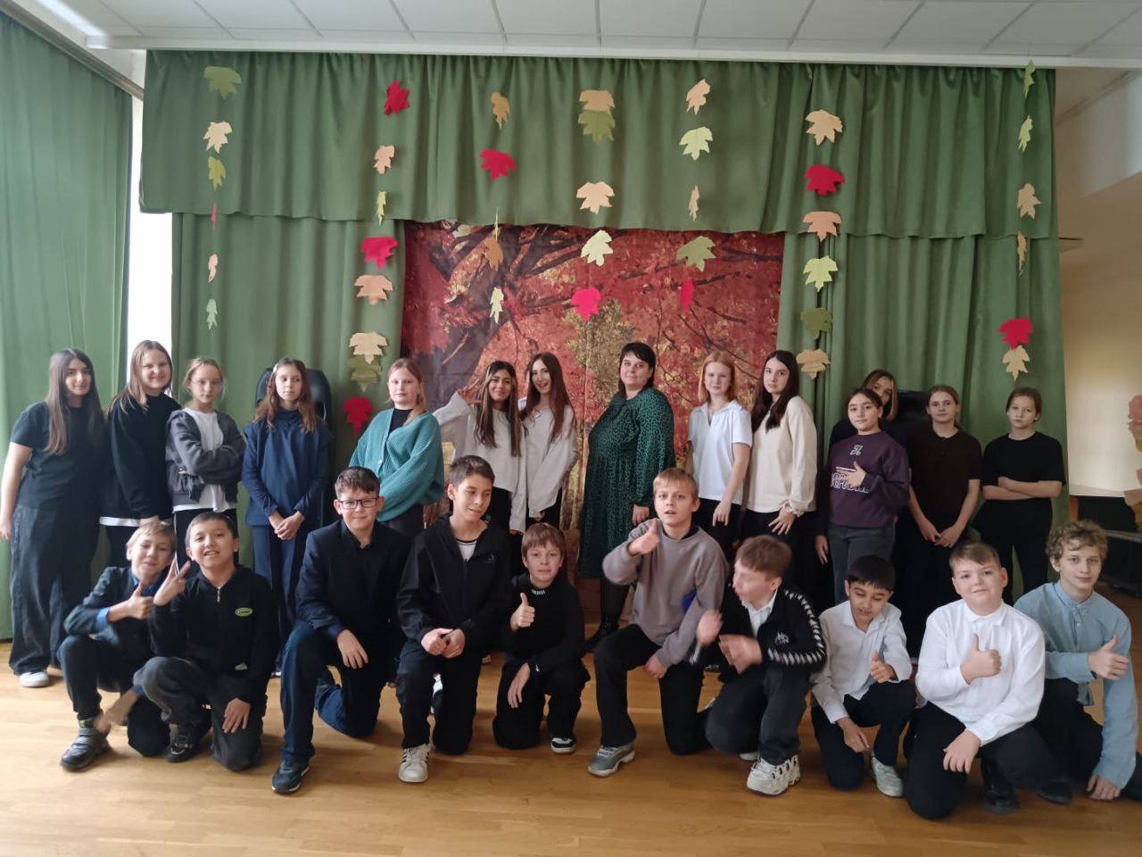 В доме культуры «Русь» муниципального округа Чехов прошла тематическая программа «В единстве наша сила»