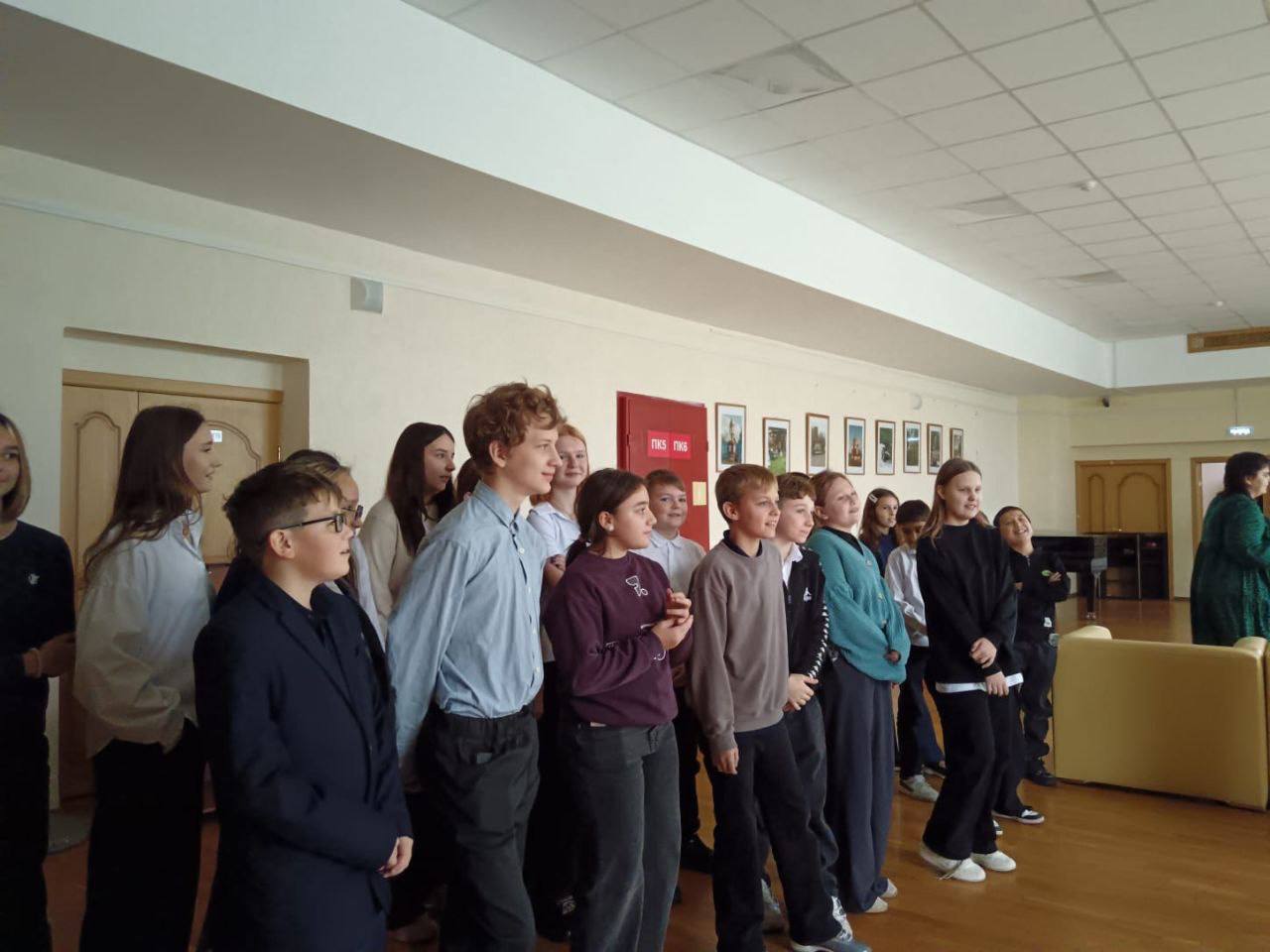 В доме культуры «Русь» муниципального округа Чехов прошла тематическая программа «В единстве наша сила» В доме культуры «Русь» муниципального округа Чехов прошла тематическая программа «В единстве наша сила»