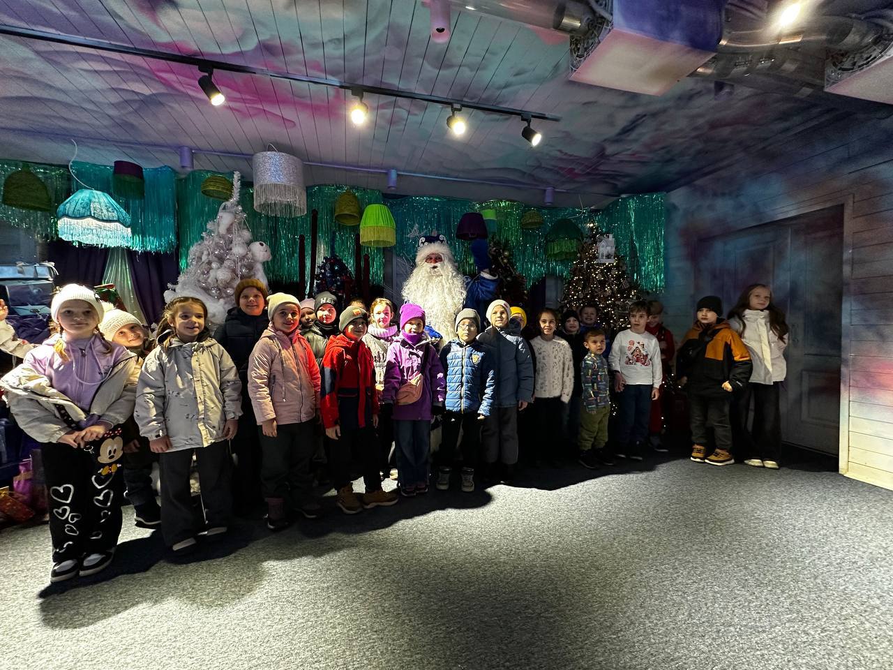 Волшебное приключение в Московской Усадьбе Деда Мороза! Волшебное приключение в Московской Усадьбе Деда Мороза!