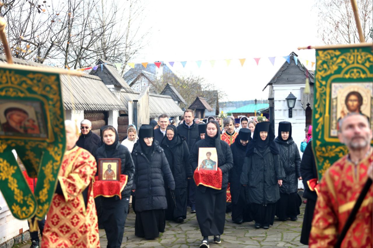 Дмитрий Волков: По доброй и светлой традиции в День памяти святого великомученика Димитрия Солунского вместе с епископом Павлово-Посадским, викарием Святейшего Патриарха Московского и всея Руси, архиереем Силуаном... Дмитрий Волков: По доброй и светлой традиции в День памяти святого великомученика Димитрия Солунского вместе с епископом Павлово-Посадским, викарием Святейшего Патриарха Московского и всея Руси, архиереем Силуаном...