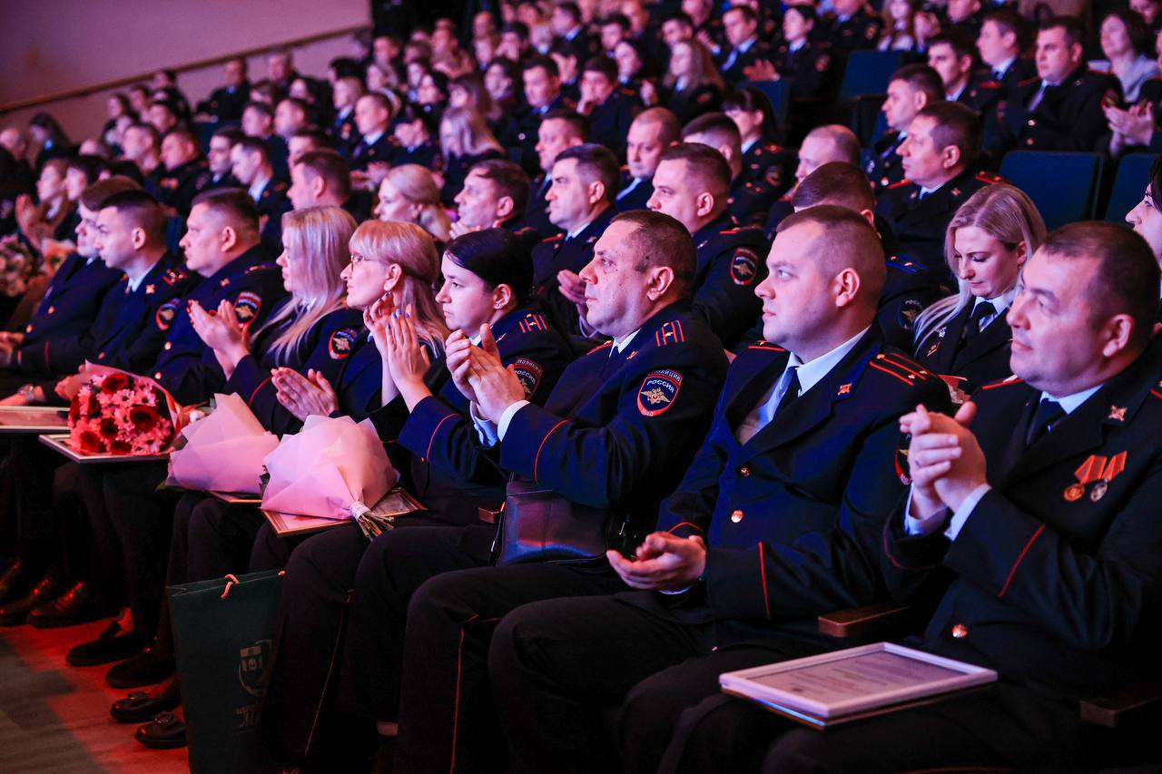 Юлия Купецкая: В ДК «Яуза» состоялось традиционное торжественное собрание, посвящённое предстоящему Дню сотрудника органов внутренних дел РФ Юлия Купецкая: В ДК «Яуза» состоялось традиционное торжественное собрание, посвящённое предстоящему Дню сотрудника органов внутренних дел РФ