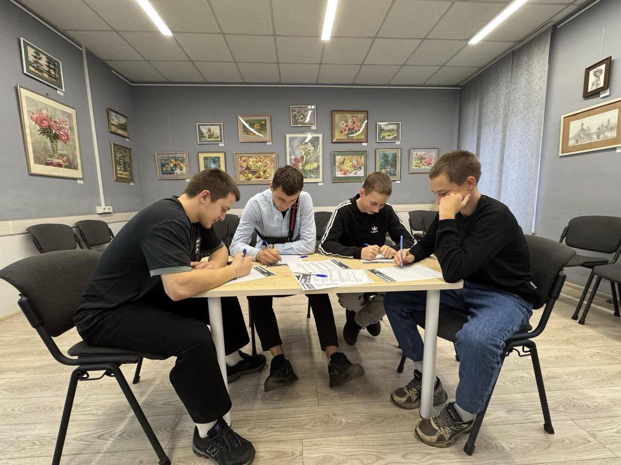 В Центральной городской библиотеке имени А.С. Горловского в Сергиевом Посаде прошёл Большой этнографический диктант В Центральной городской библиотеке имени А.С. Горловского в Сергиевом Посаде прошёл Большой этнографический диктант