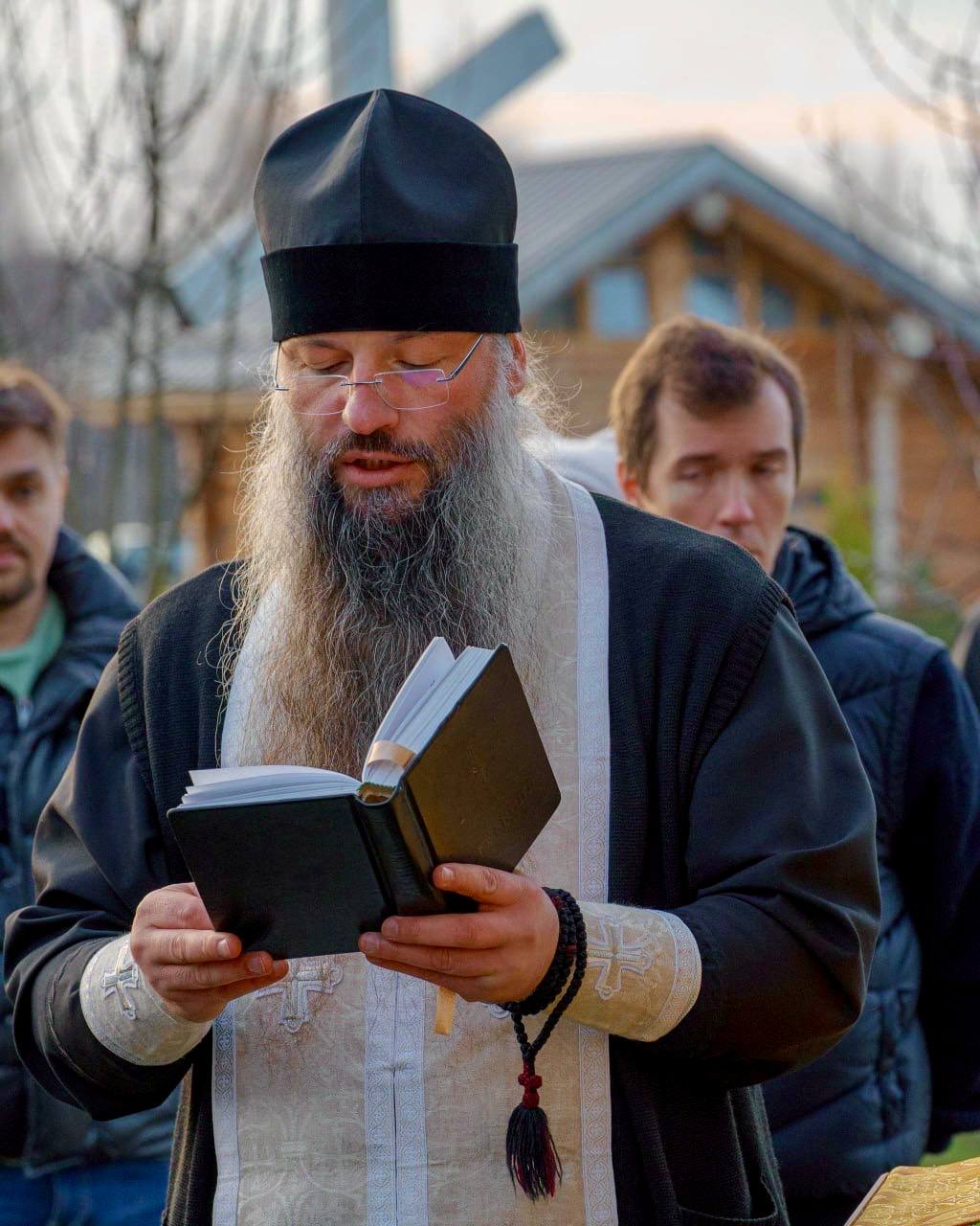 Михаил Собакин: Благочинный Чеховского церковного округа и монастырей Подольской епархии игумен Вознесенской Давидовой пустыни Сергий (Куксов) встретился с известным православным путешественником протоиереем Федором... Михаил Собакин: Благочинный Чеховского церковного округа и монастырей Подольской епархии игумен Вознесенской Давидовой пустыни Сергий (Куксов) встретился с известным православным путешественником протоиереем Федором...