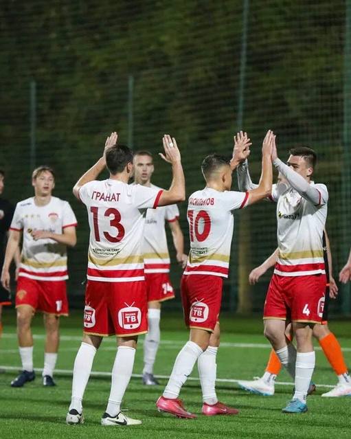 Игорь Сухин: Наши парни покоряют Сочи!. Наш футбольный клуб «Красное Знамя» уверенно представляет Московскую область на чемпионате России среди любительских команд в Сочи Игорь Сухин: Наши парни покоряют Сочи!. Наш футбольный клуб «Красное Знамя» уверенно представляет Московскую область на чемпионате России среди любительских команд в Сочи