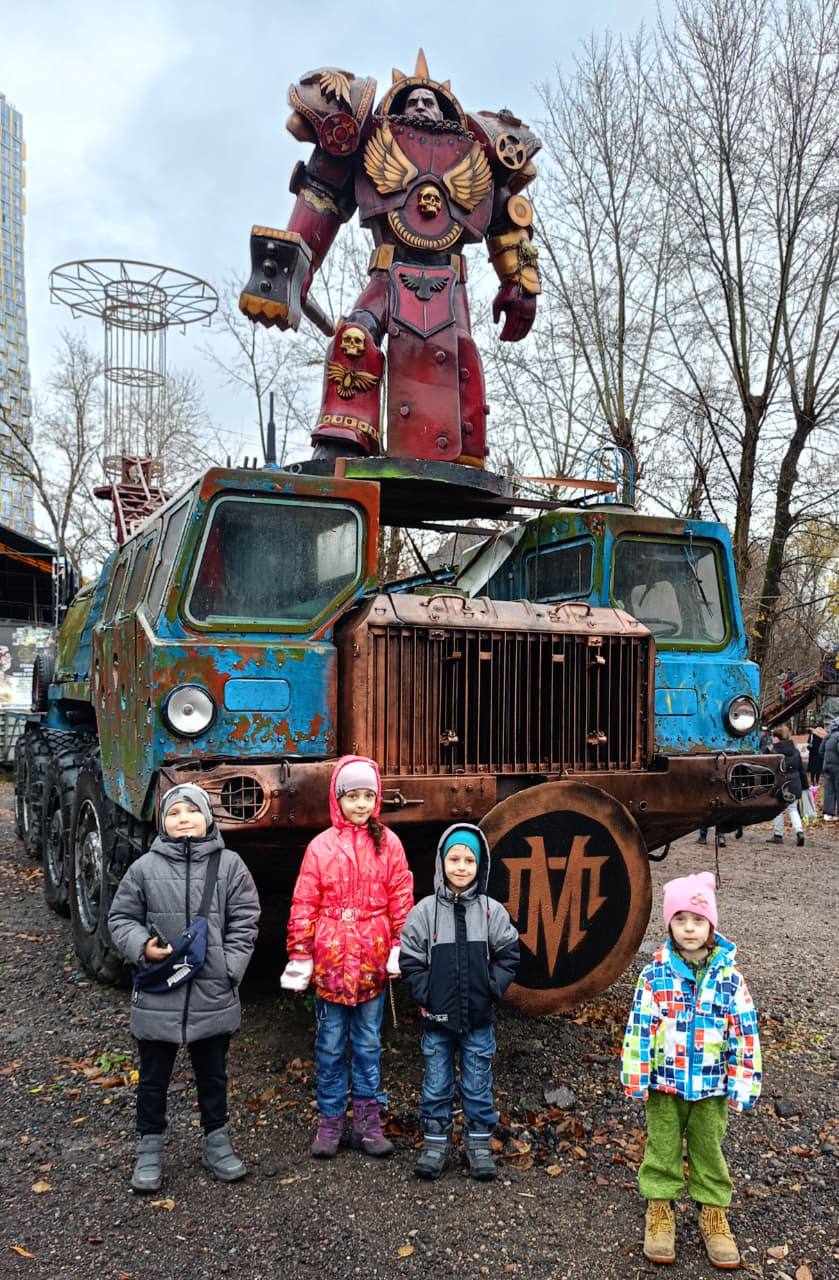 Более 100 детей из семей участников СВО Люберец стали гостями патриотического шоу «Русский Форсаж» Более 100 детей из семей участников СВО Люберец стали гостями патриотического шоу «Русский Форсаж»