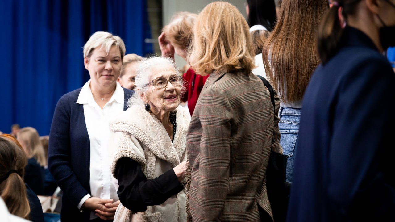 Владимир Волков: Более 250 спортсменок из 29 регионов страны — Люберцы принимают всероссийский турнир по художественной гимнастике, посвященный памяти Заслуженного тренера России Елены Львовны Карпушенко Владимир Волков: Более 250 спортсменок из 29 регионов страны — Люберцы принимают всероссийский турнир по художественной гимнастике, посвященный памяти Заслуженного тренера России Елены Львовны Карпушенко