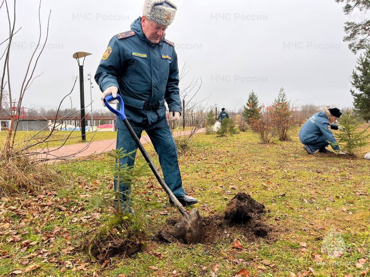 Пожарные Шатуры участвуют в акции "35 добрых дел" Пожарные Шатуры участвуют в акции "35 добрых дел"