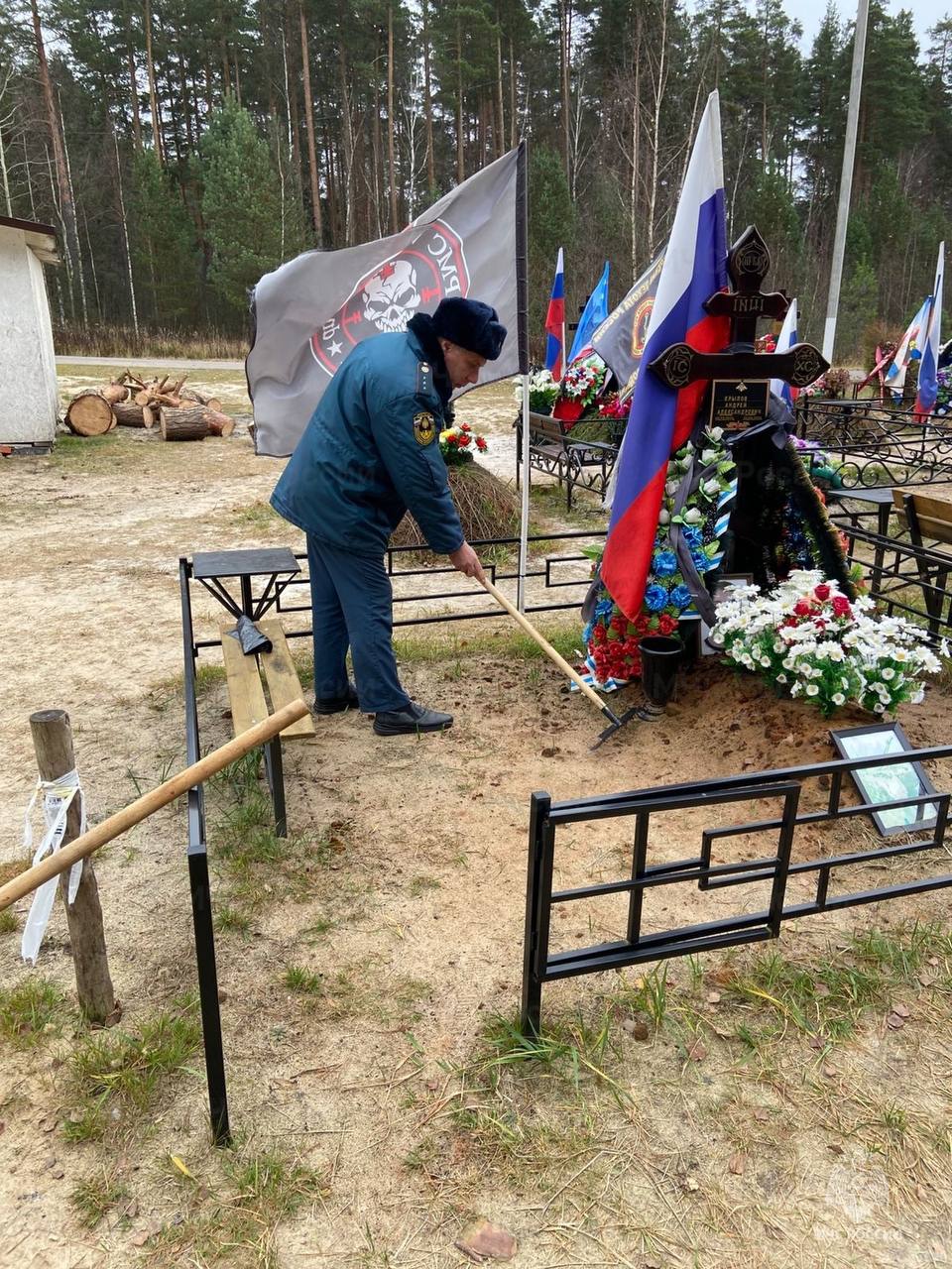 Пожарные Шатуры участвуют в акции "35 добрых дел" Пожарные Шатуры участвуют в акции "35 добрых дел"