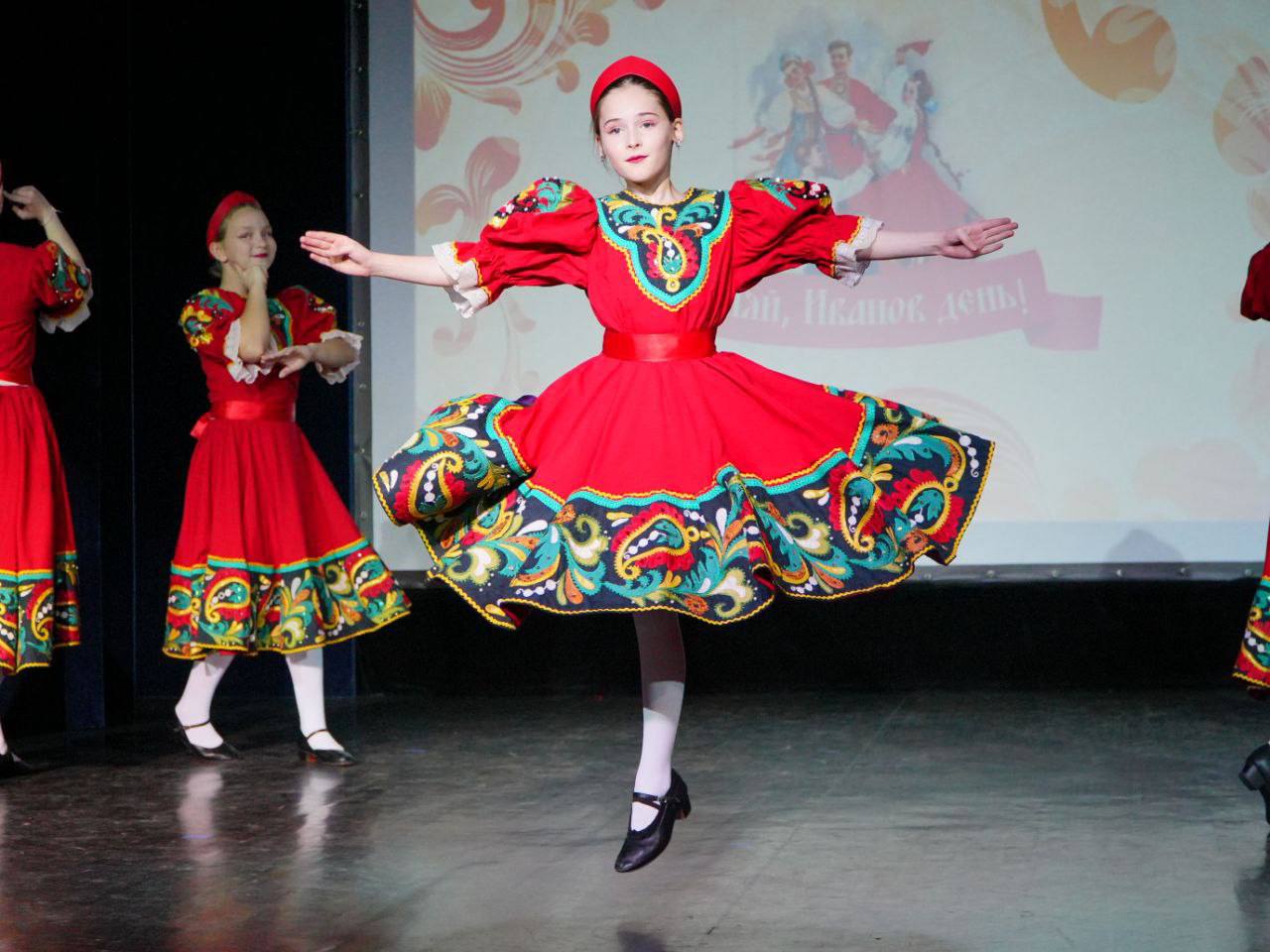 В Культурном центре имени Н.П. Васильева прошел фестиваль коллективов народного творчества «Гуляй, Иванов день!» В Культурном центре имени Н.П. Васильева прошел фестиваль коллективов народного творчества «Гуляй, Иванов день!»