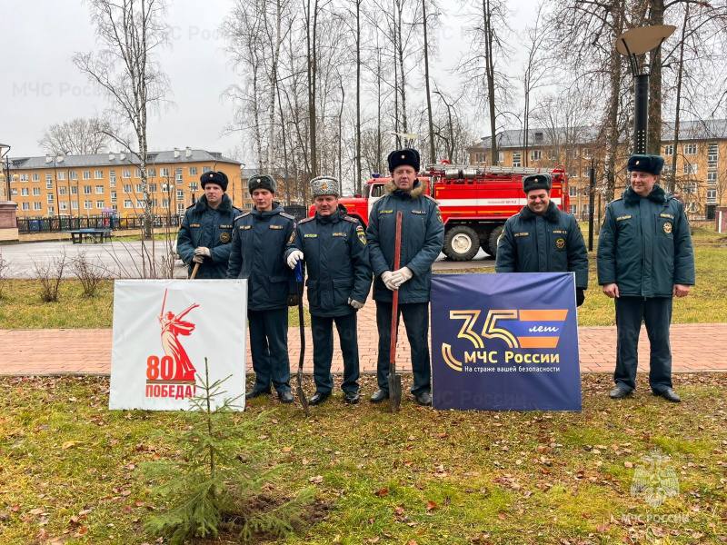 Пожарные Шатуры участвуют в акции "35 добрых дел"