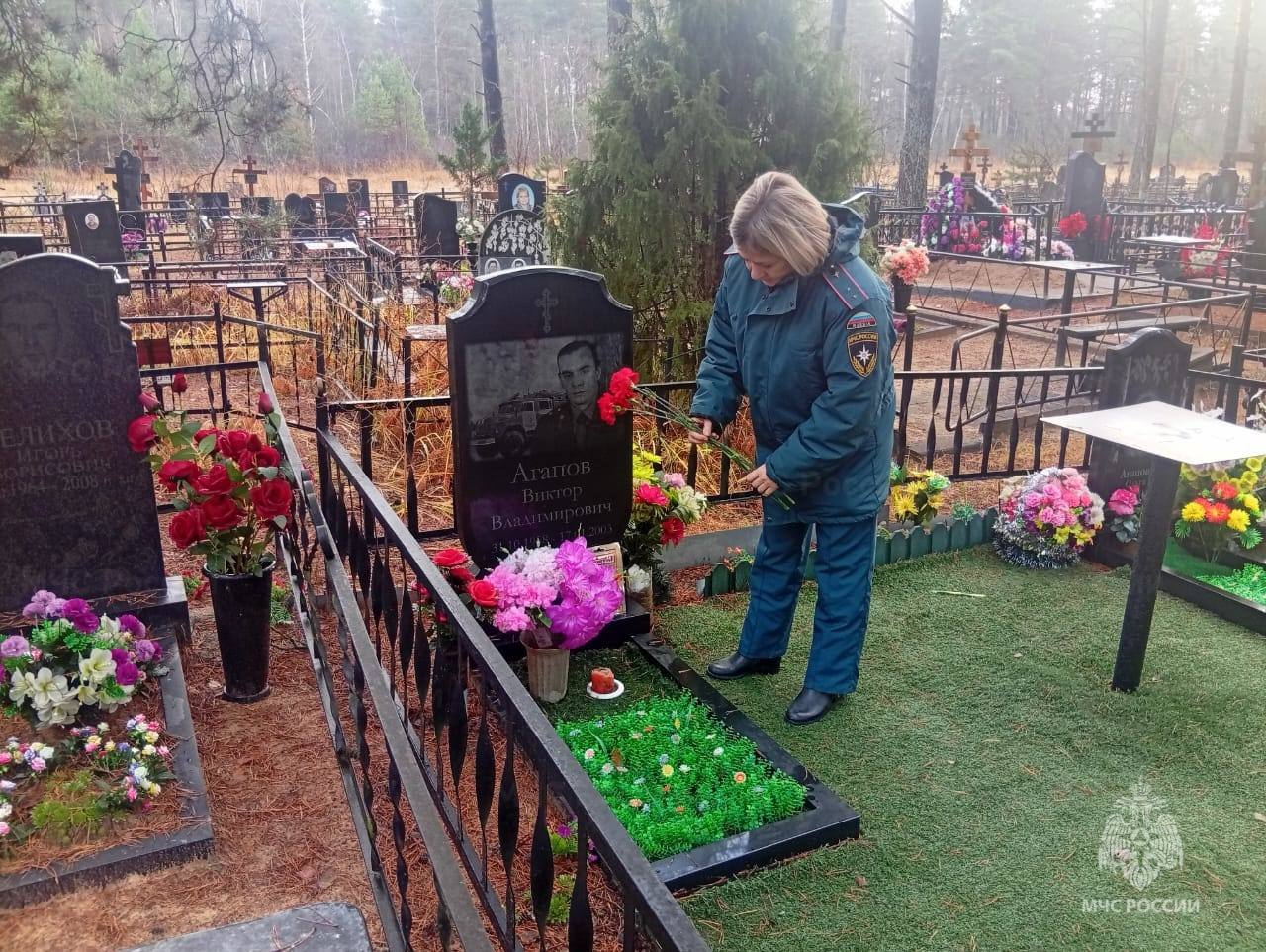 Пожарные Шатуры участвуют в акции "35 добрых дел" Пожарные Шатуры участвуют в акции "35 добрых дел"