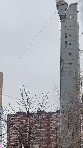 Один человек пострадал в результате обрушения комплекса "Снежком" в подмосковном Красногорске