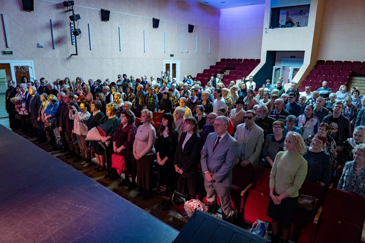 100 лет поддержки!. В 1925 году в СССР насчитывалось 472 тысячи только зарегистрированных слепых 100 лет поддержки!. В 1925 году в СССР насчитывалось 472 тысячи только зарегистрированных слепых